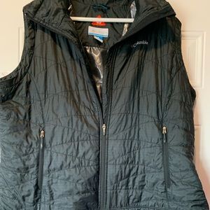 Black Columbia Puffer Vest 2XL
